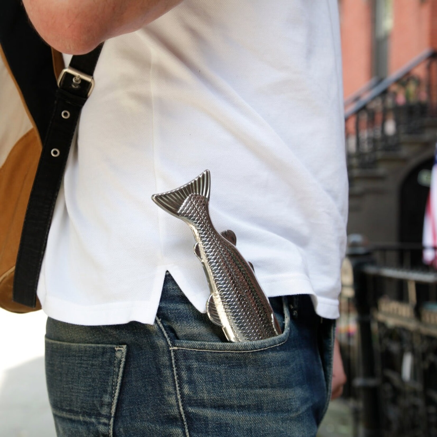 Kikkerland Fish Flask