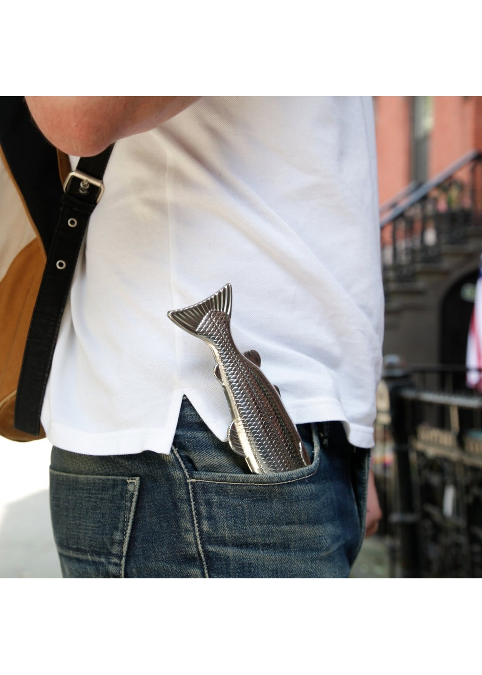 Kikkerland Fish Flask