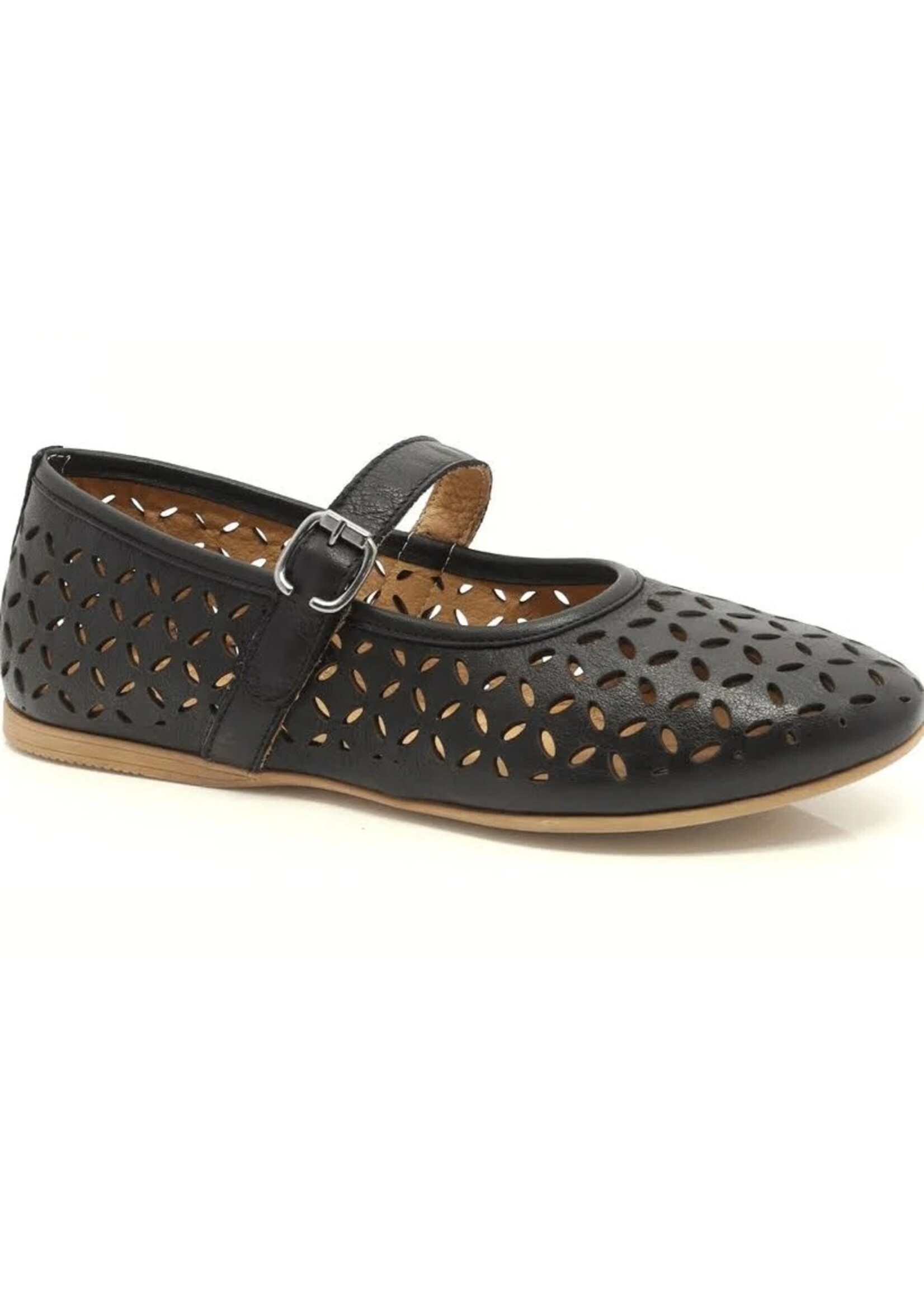 Bueno Shoes Kehlani Mary Jane Flats with Strap