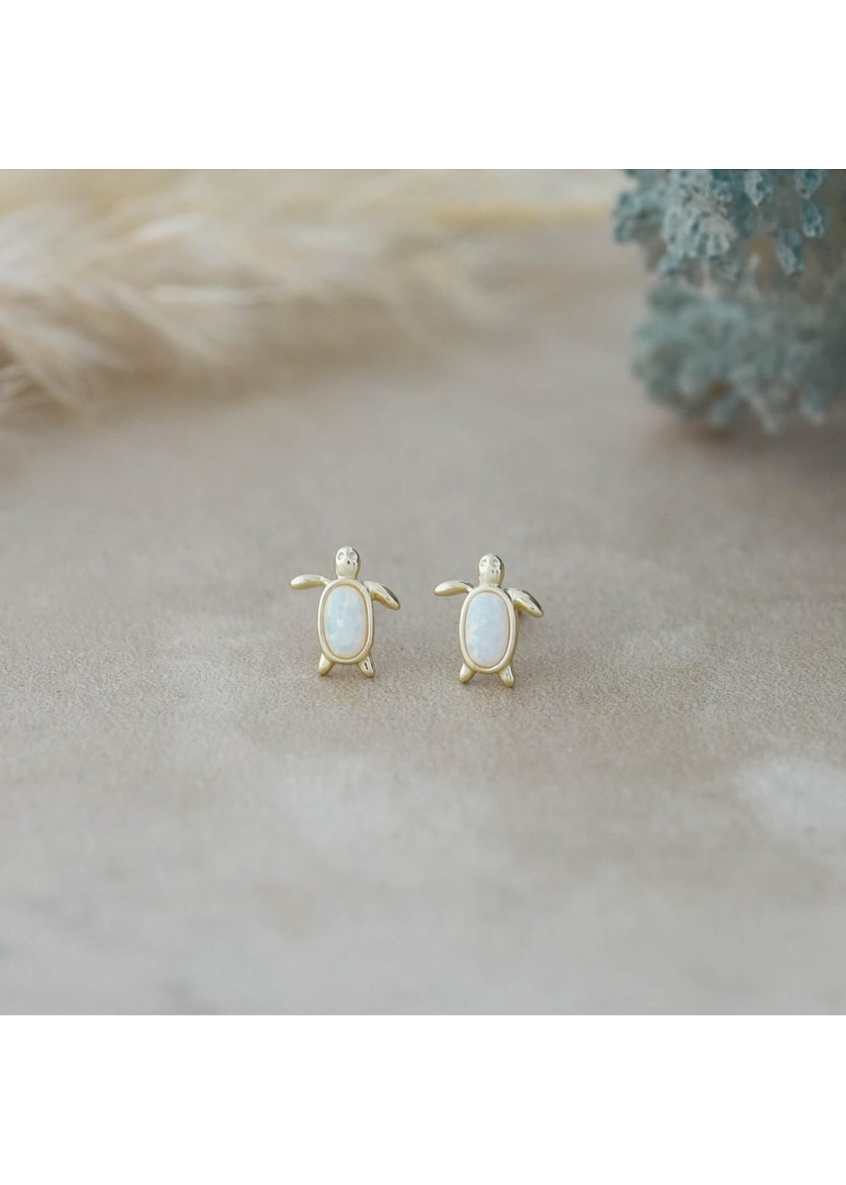 Glee Maui Turtle Stud Earring