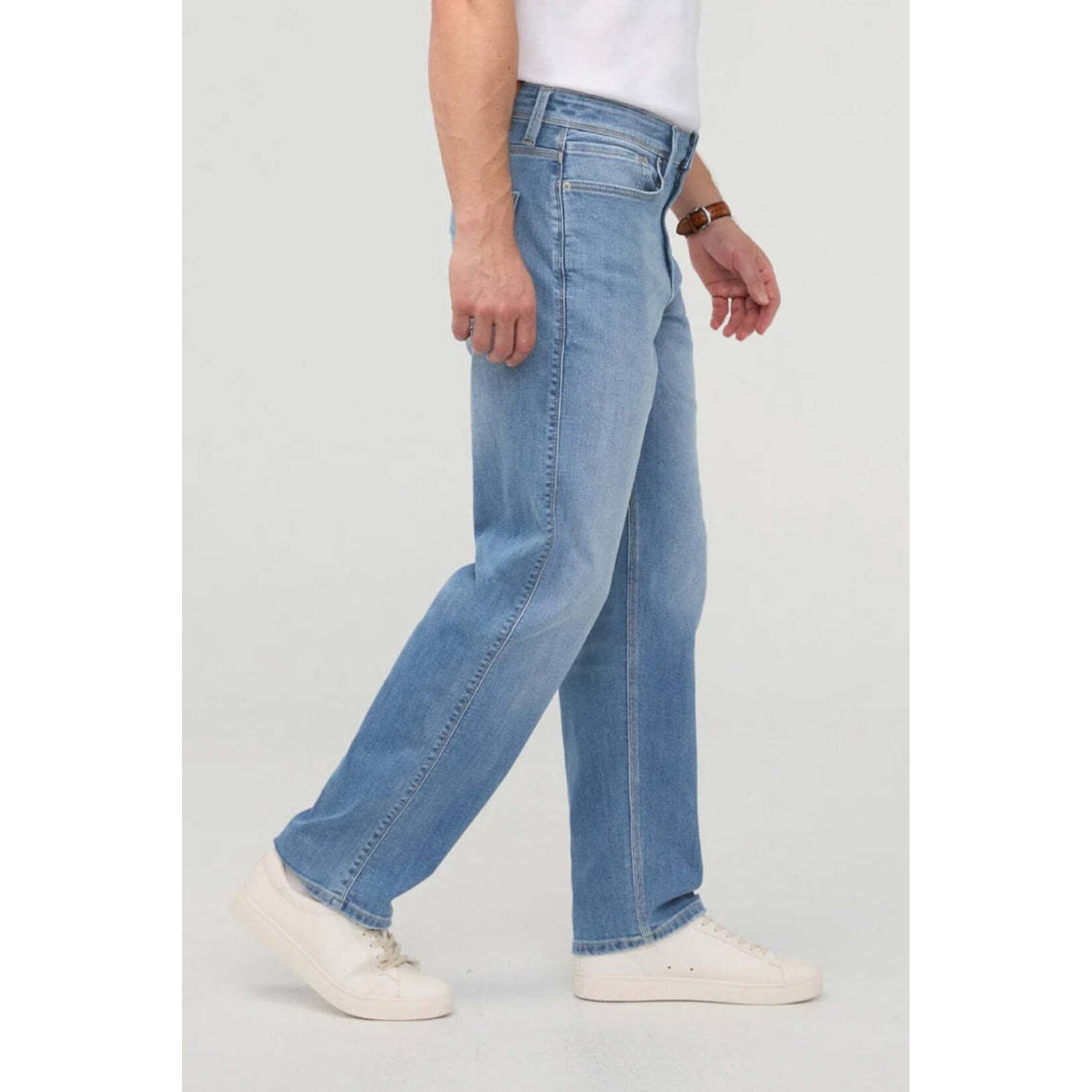 DUER MFGR5082 - Men's Performance Denim Relaxed Straight