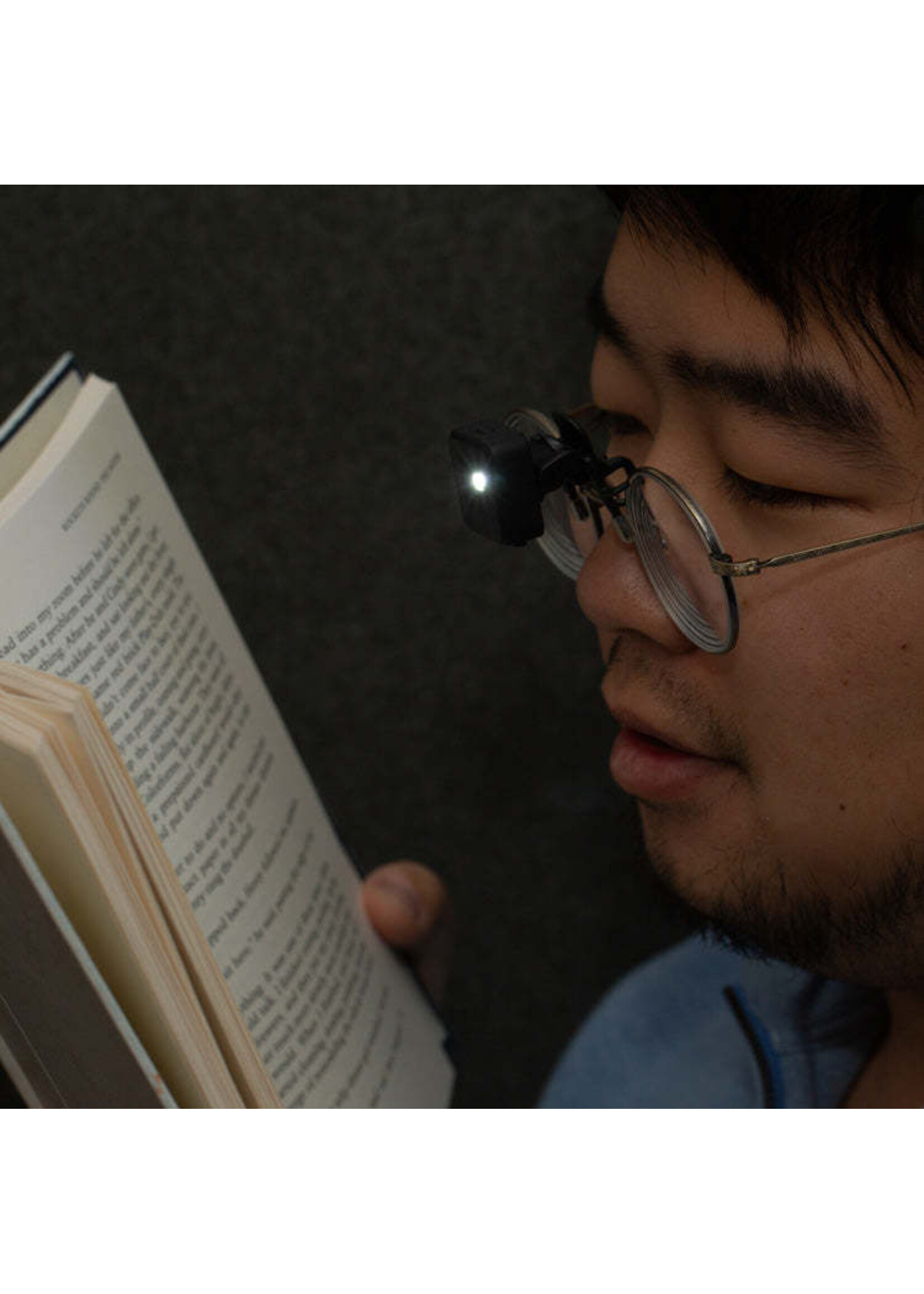 Kikkerland Clip-On Light