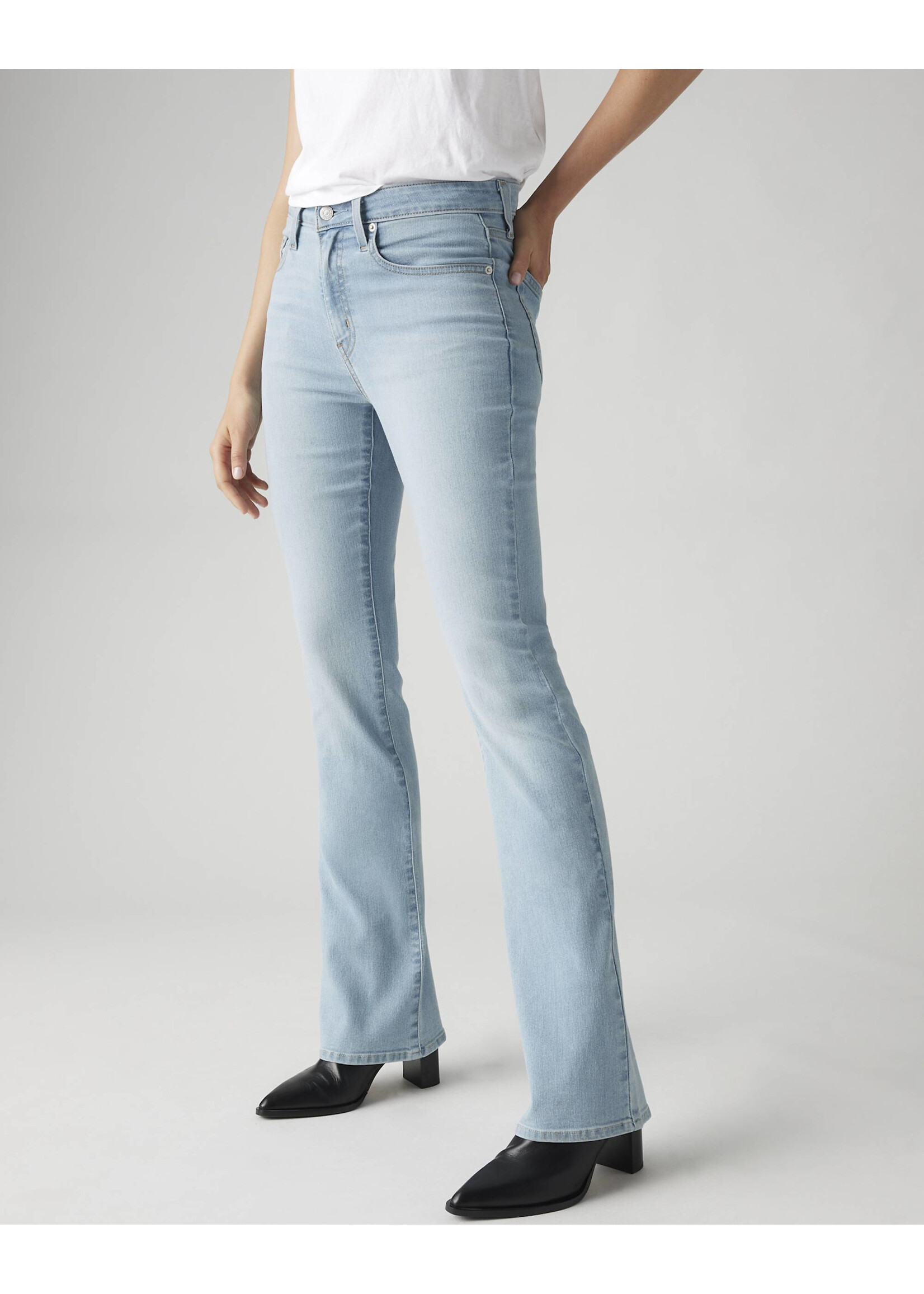 Levi Strauss Canada 18759-0201 - 725 High Rise Bootcut Jeans - Eternal Indigo Light Wash