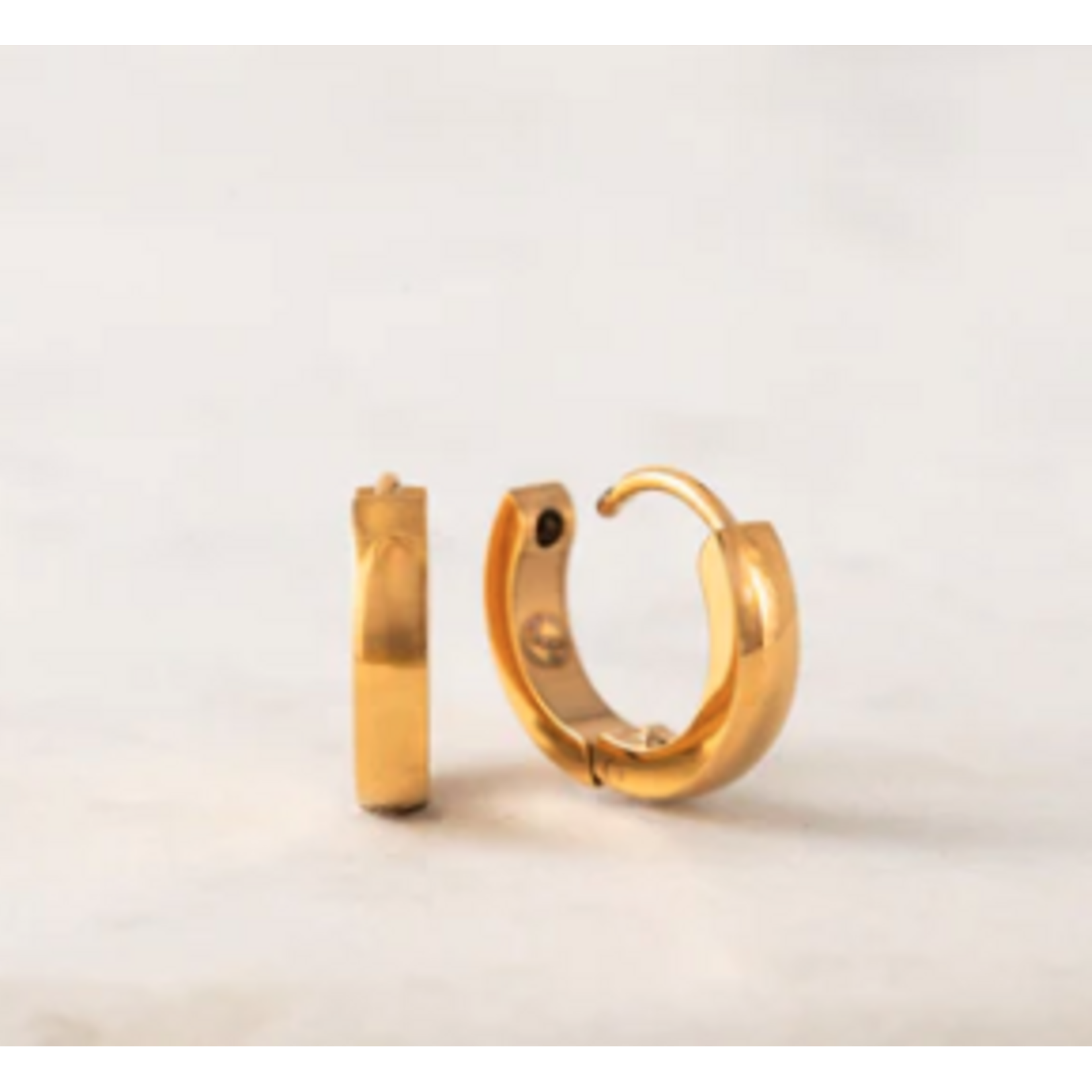 Lover's Tempo Maya Earrings - 13 mm, 14K Gold, Waterproof