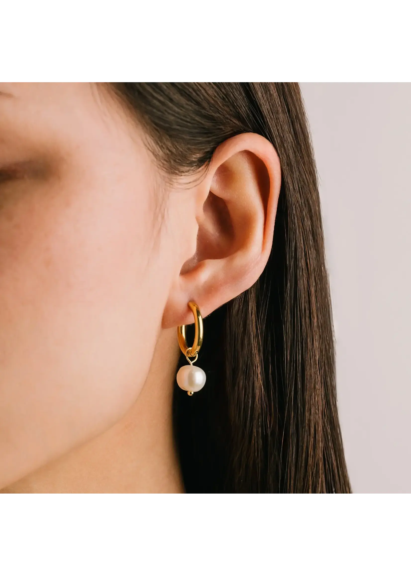 Lover's Tempo Oceane Pearl 16 mm Hoop Earrings - 18K PVD Gold, Waterproof