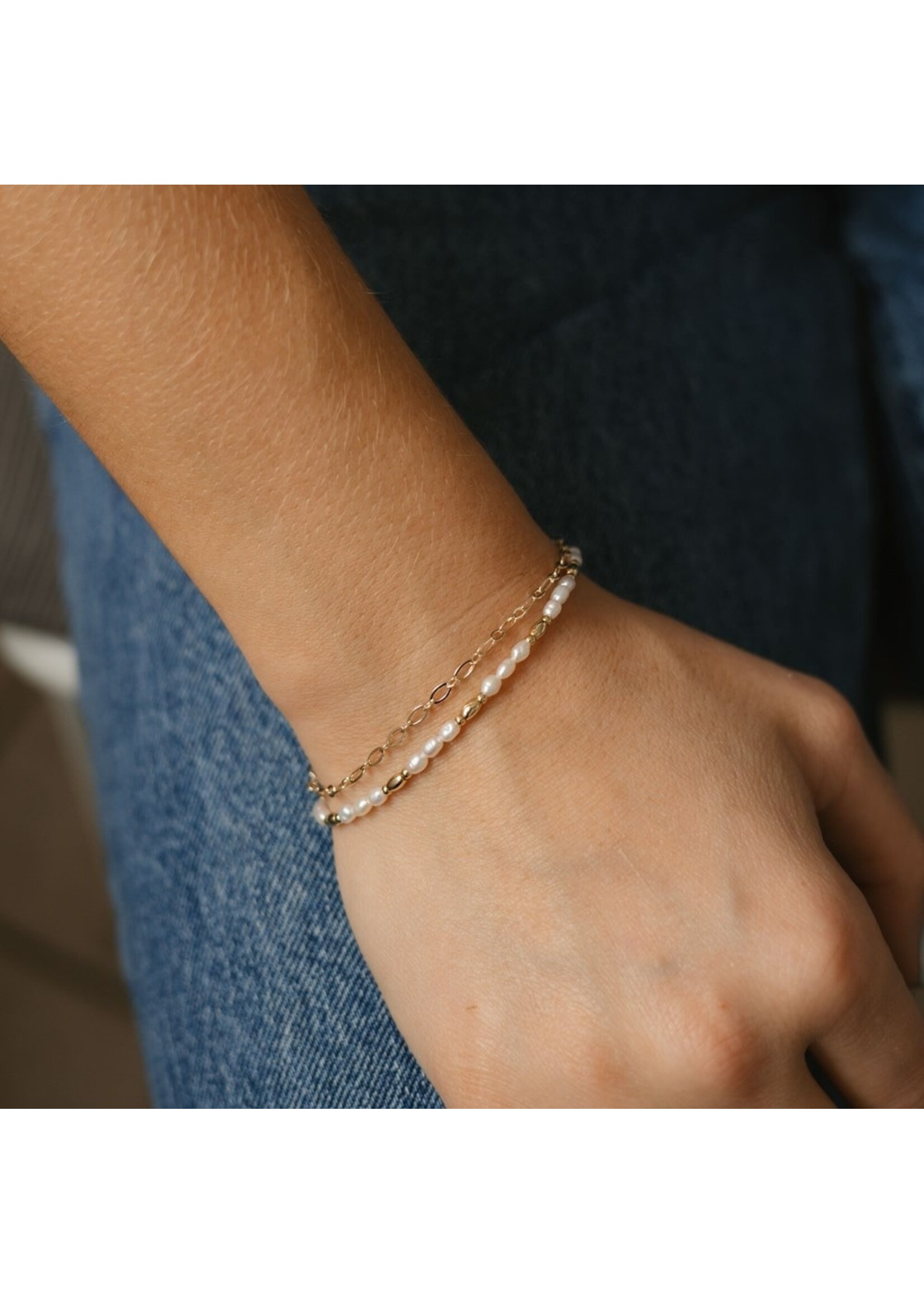 Glee Addie Pearl Bracelet - Gold or Silver Plated, Hypoallergenic, Antitarnish