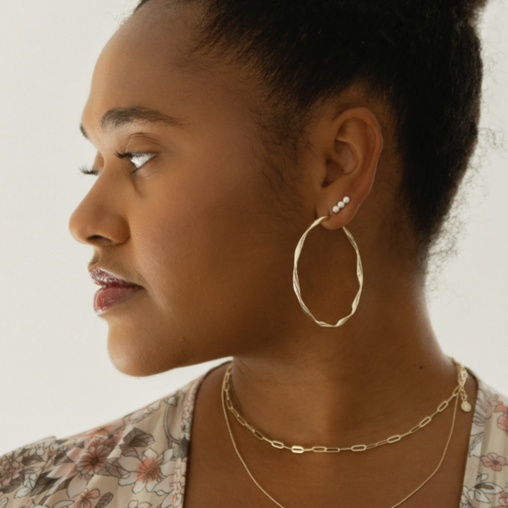 Glee Trio Pearl Studs Gold