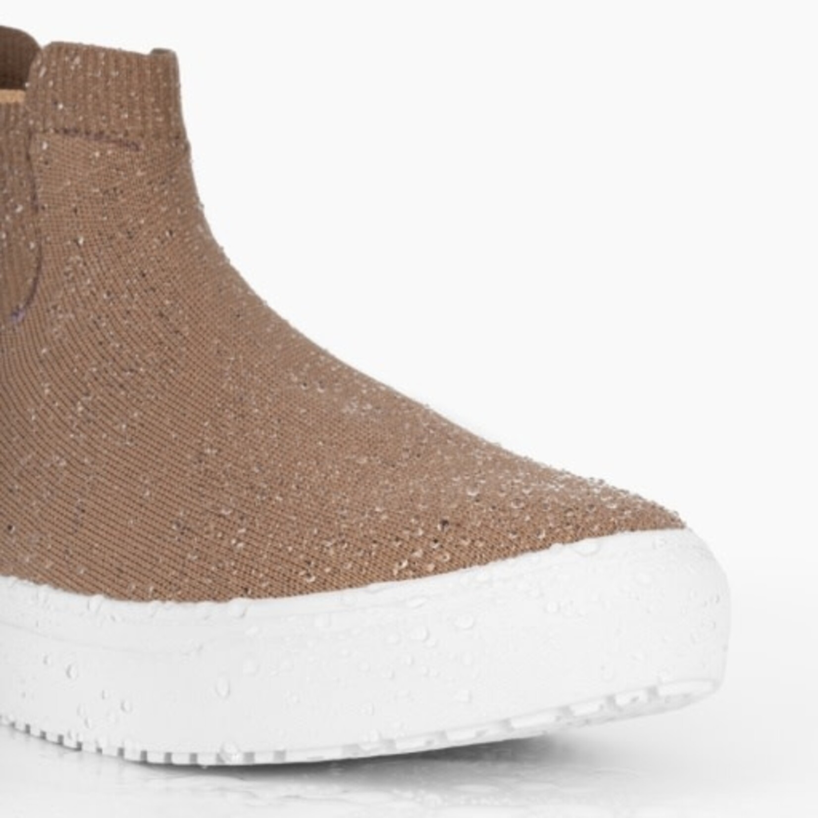 Vessi Footwear Ltd. Women's Uptown Chelsea (Teak)