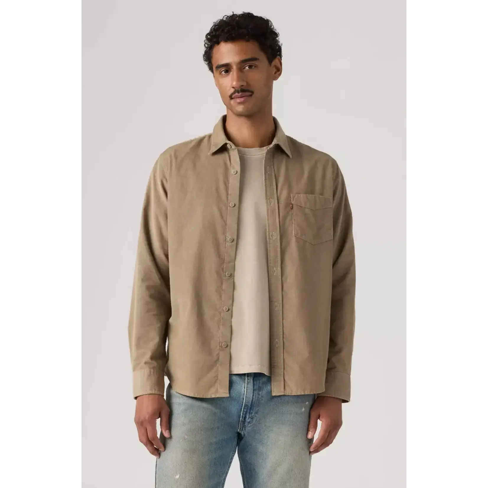 Levi Strauss Canada Classic One-Pocket Standard Corduroy Shirt