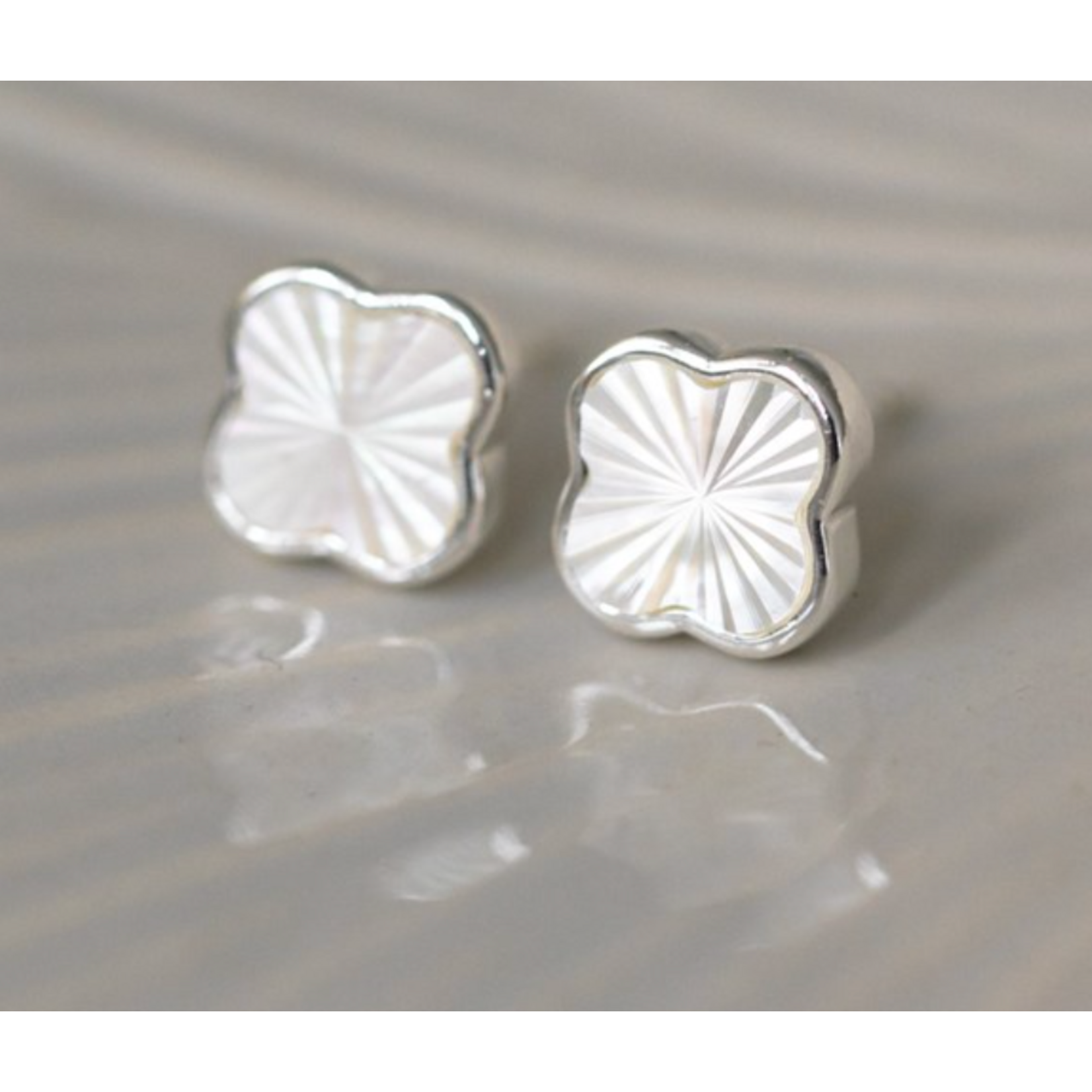 Glee Anika Pearl Stud Earrings