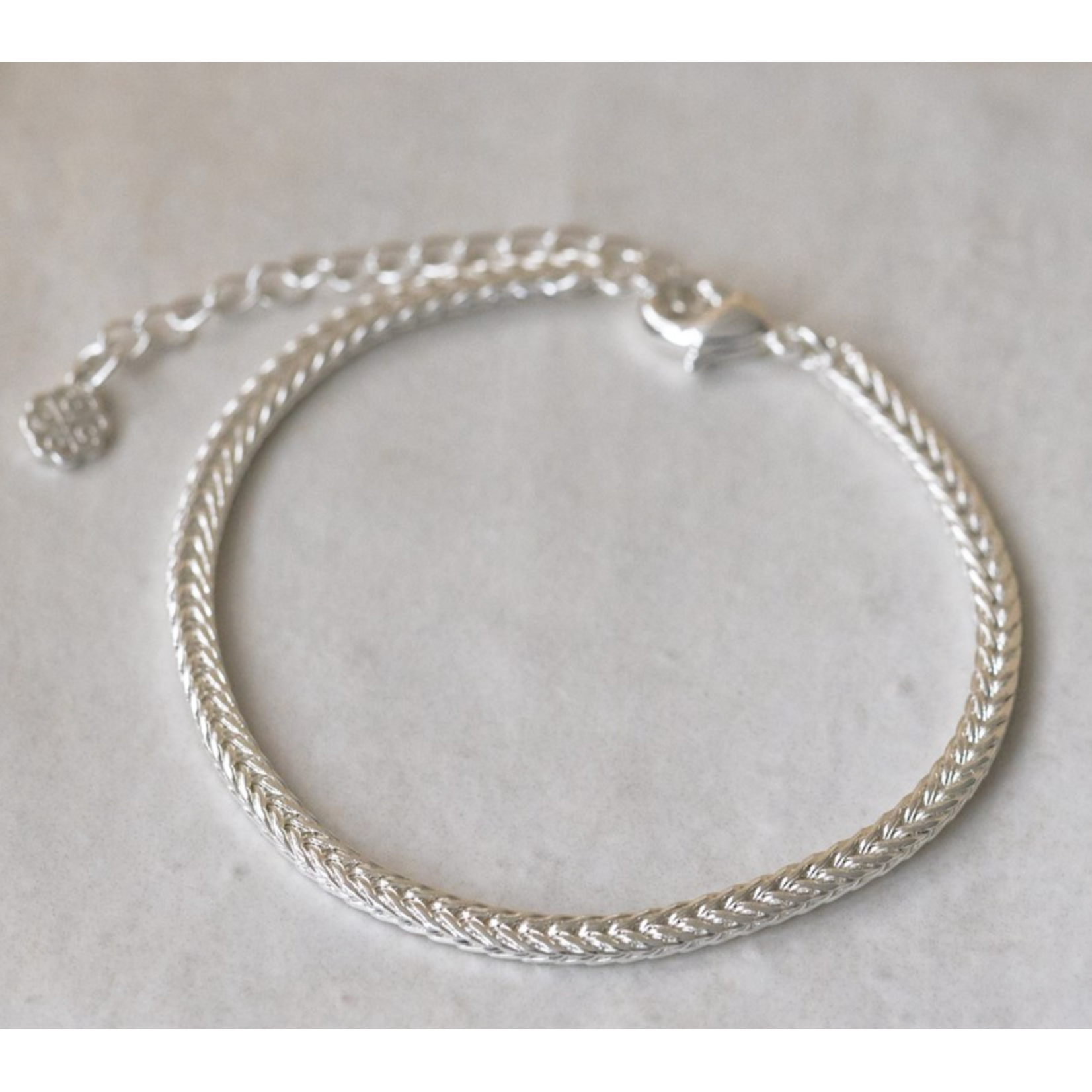 Glee Elio Bracelet - Hypoallergenic, Antitarnish Coated