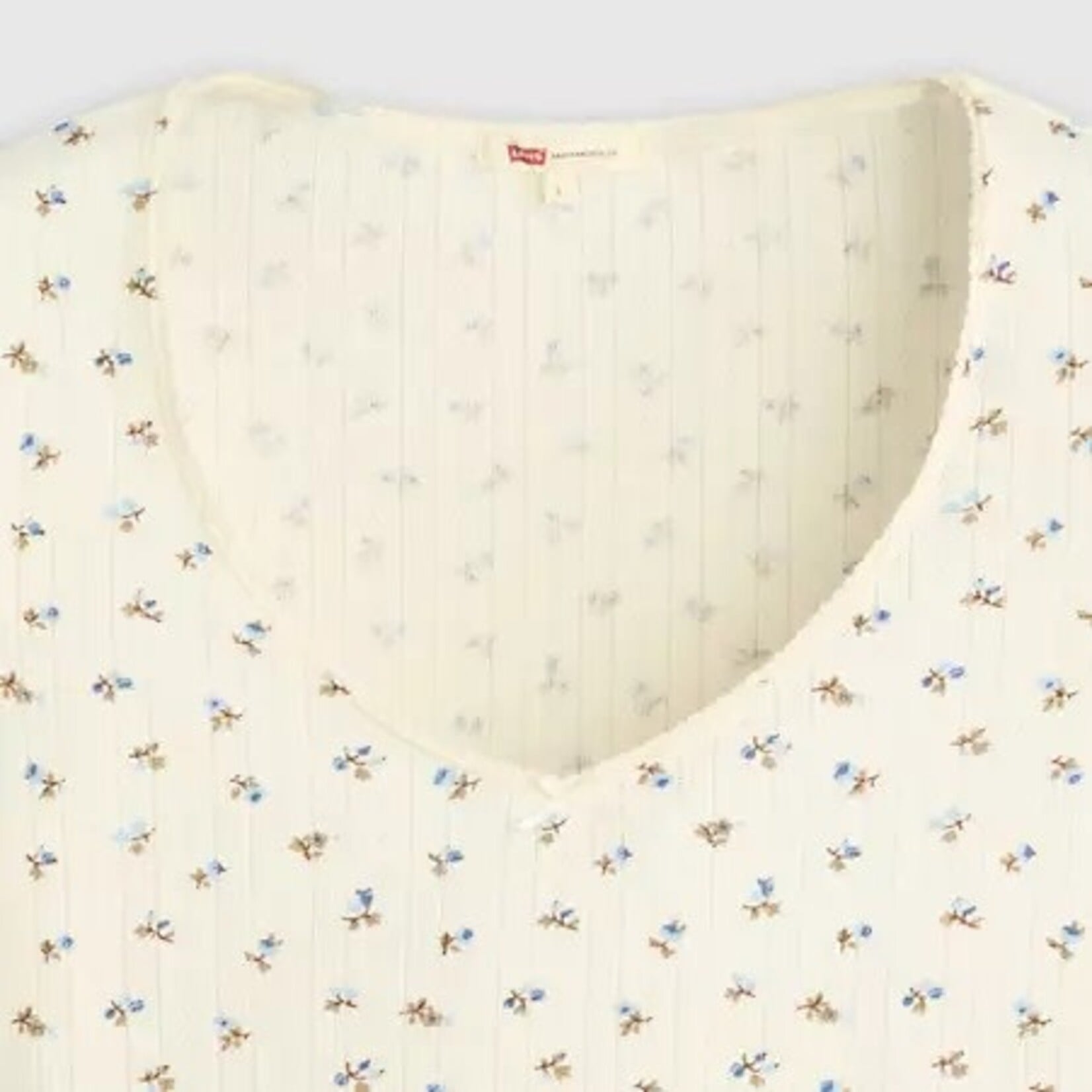 Levi Strauss Canada 0087R0004 - Sweetie Marseilles Short-Sleeve Top
