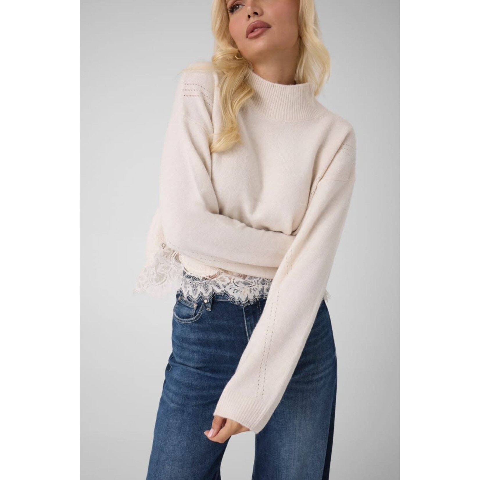 Guess W6BR38Z1433 - Long Sleeve Wool Blend Lace Sweater