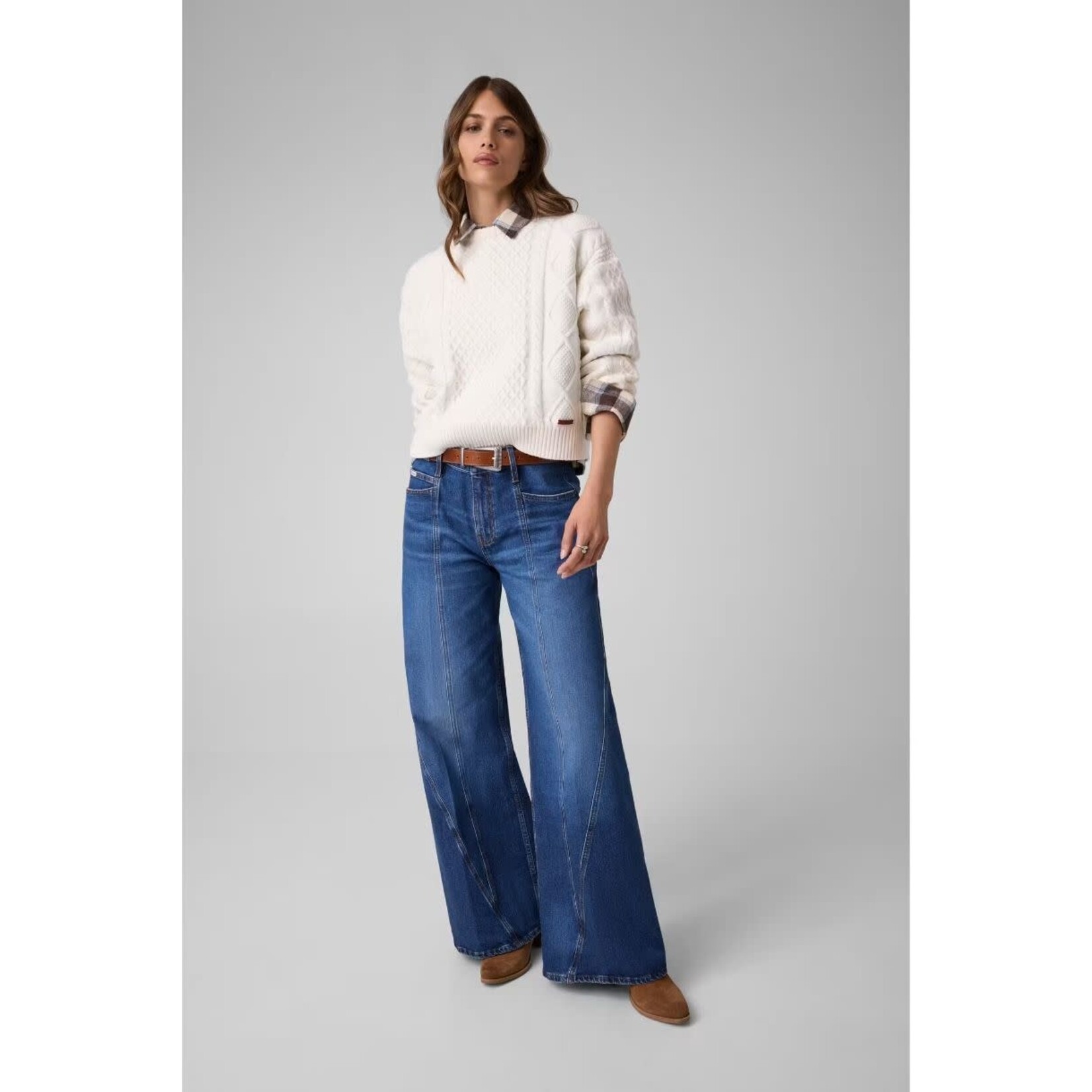 Guess W6BA26D2332 - Exrta Wide Paneled Jeans