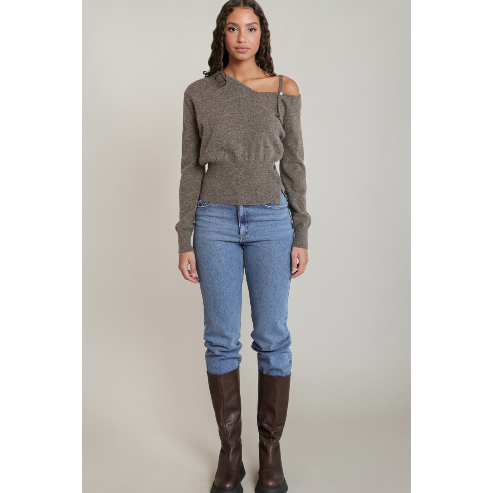 Dex Clothing Off-Shoulder Sweater