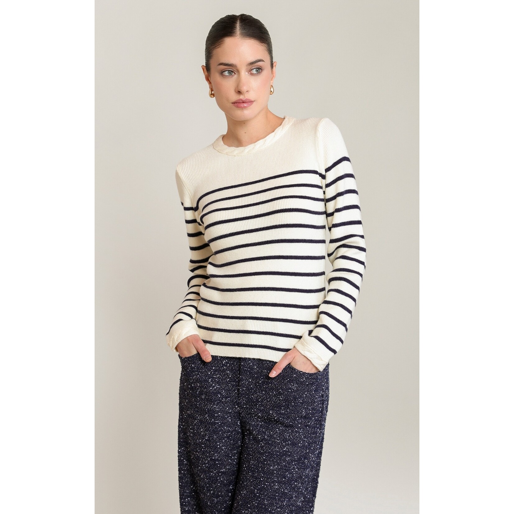 Black Tape 2827038 T - Striped Sweater Top