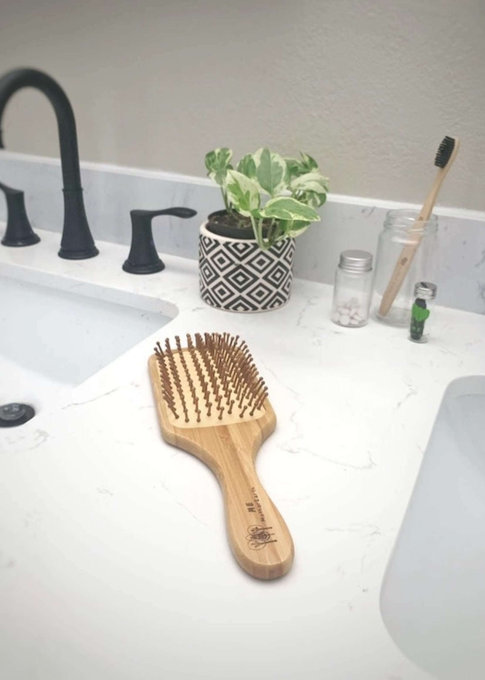 Me.Mother Earth Bamboo Paddle Brush