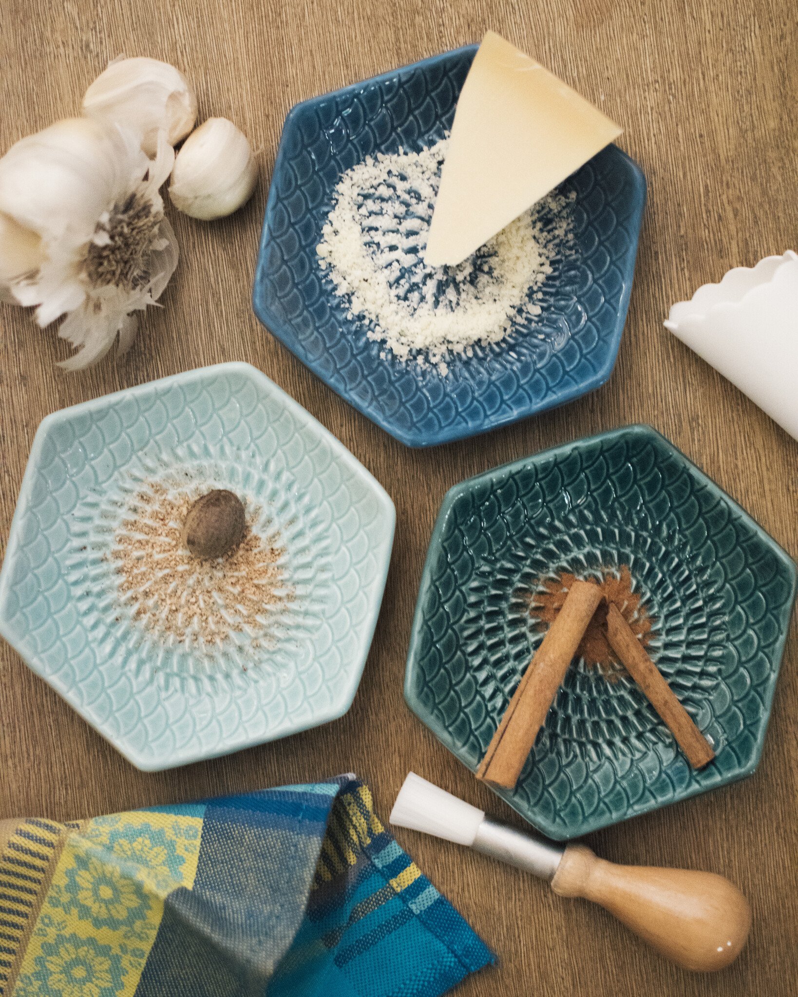 The Grate Plate Grate Plate 3pc Set Blue Tie Dye