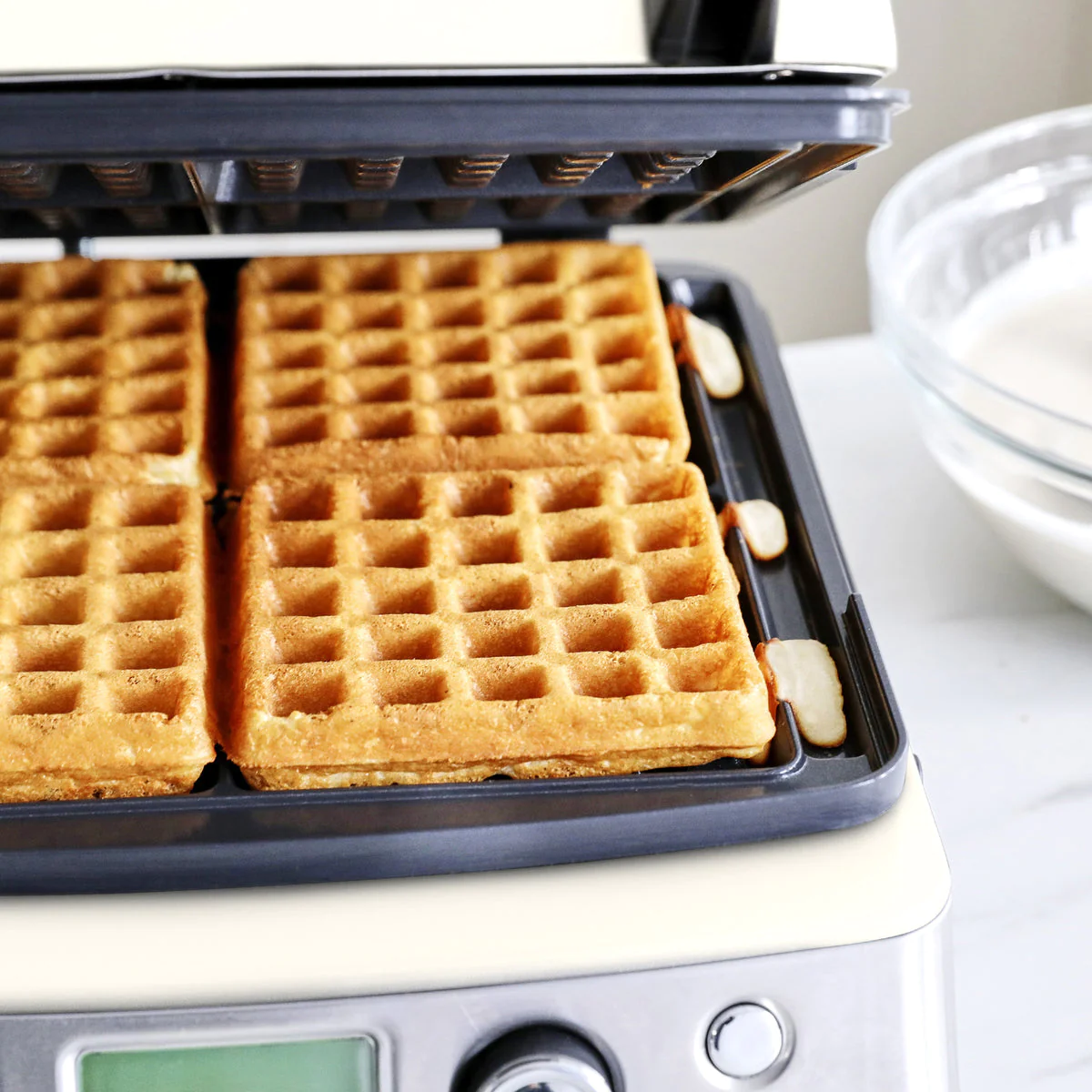 Greenpan Elite Ceramic 4-Square Waffle Maker- Cloud Cream