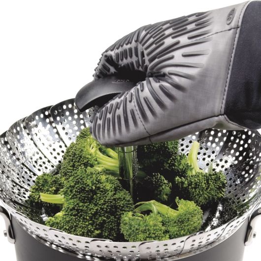 OXO Steamer W/ Extendable Handle