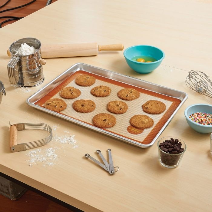 Harold Import Co Silicone Baking Mat U.S. Half Size