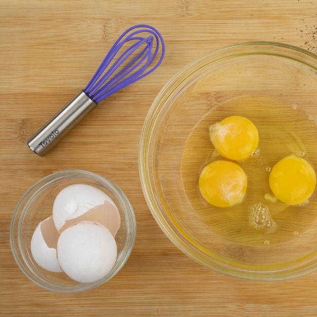 Tovolo Mini Whisk 6" Very Peri