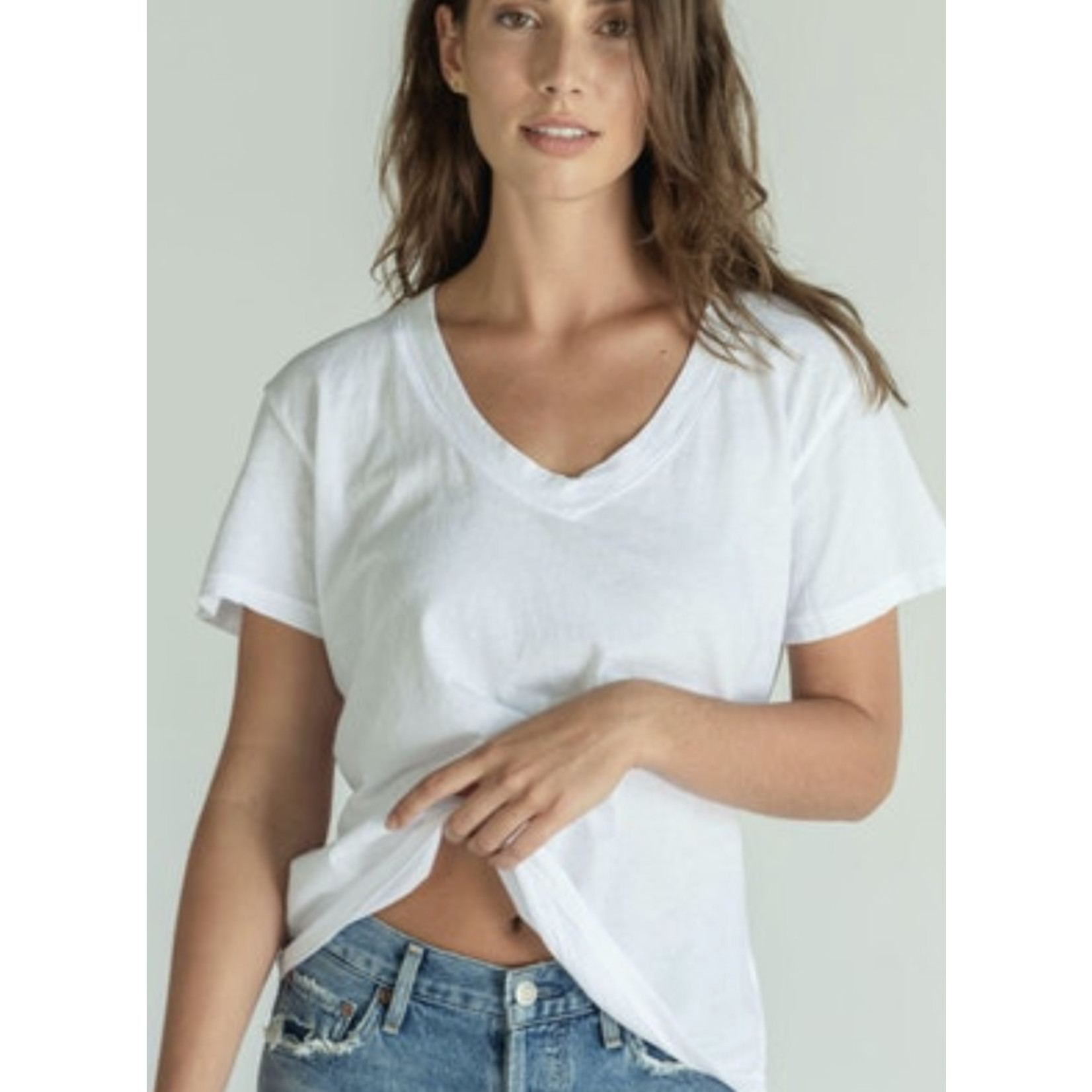 Perfect White Tee Hendrix Basic Vneck