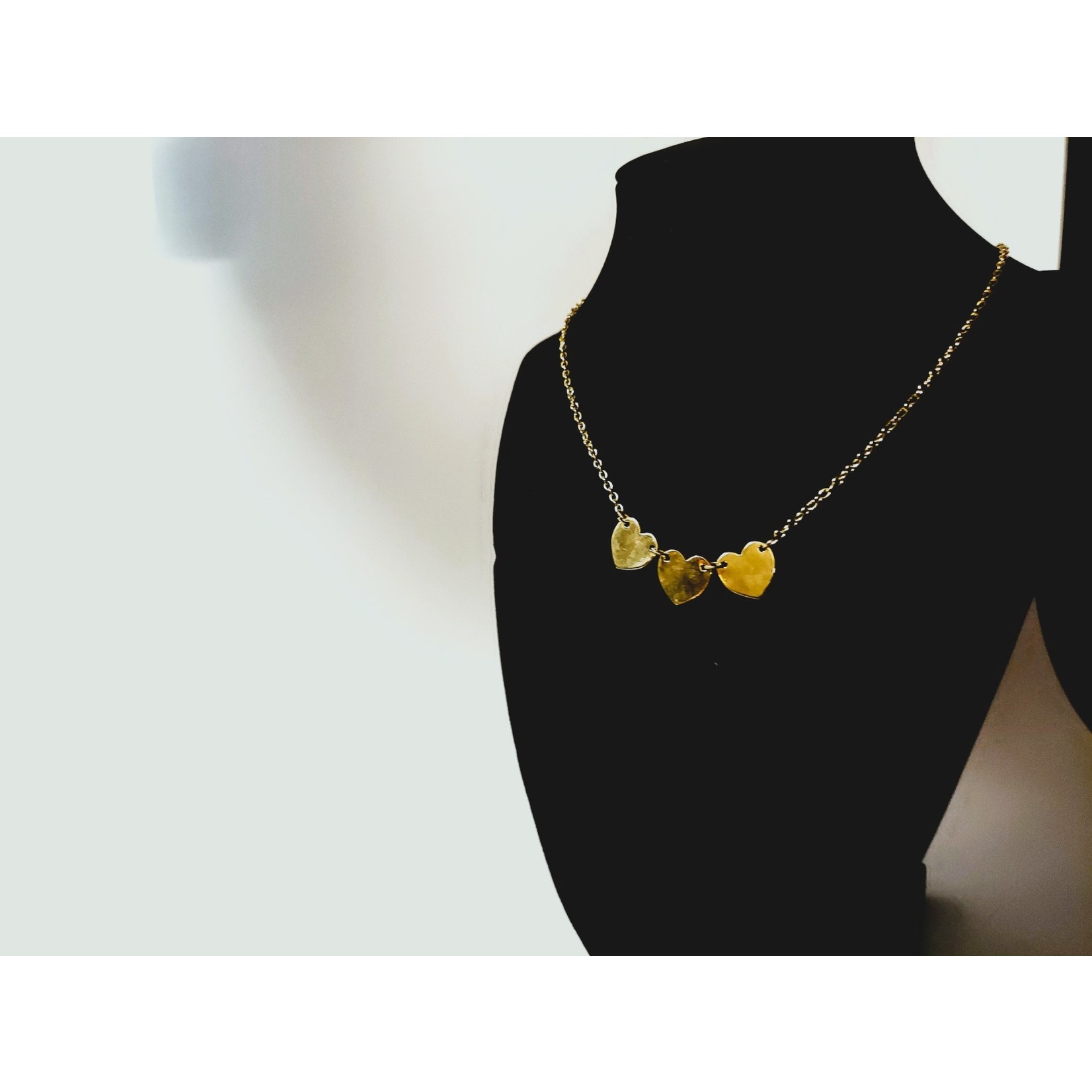 Cosette von lee 3gold heart necklace