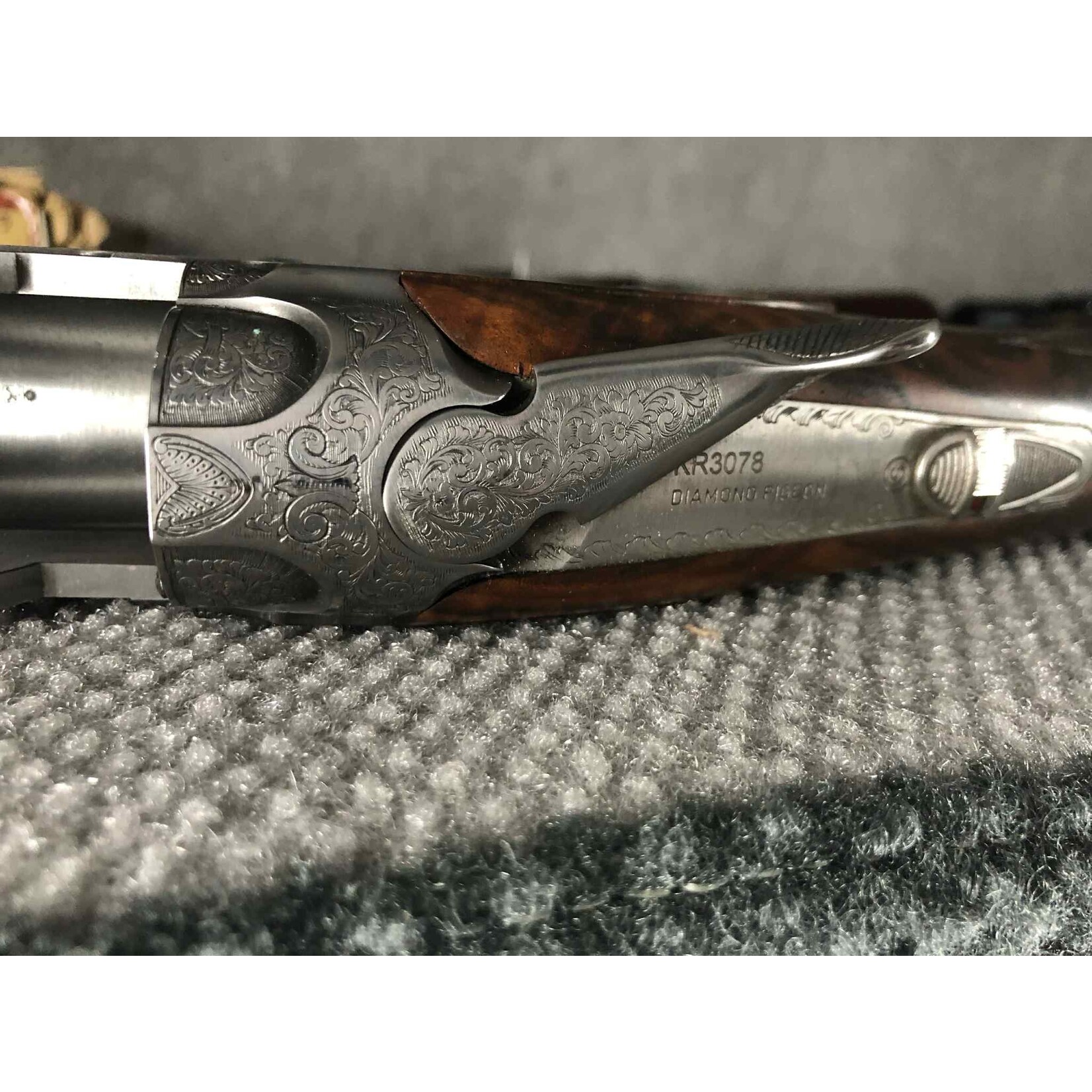 Beretta 687 EELL Diamond Pigeon - King Ranch Special Edition, 12 Ga., Serial # KR3078, W/Case , Year 2007