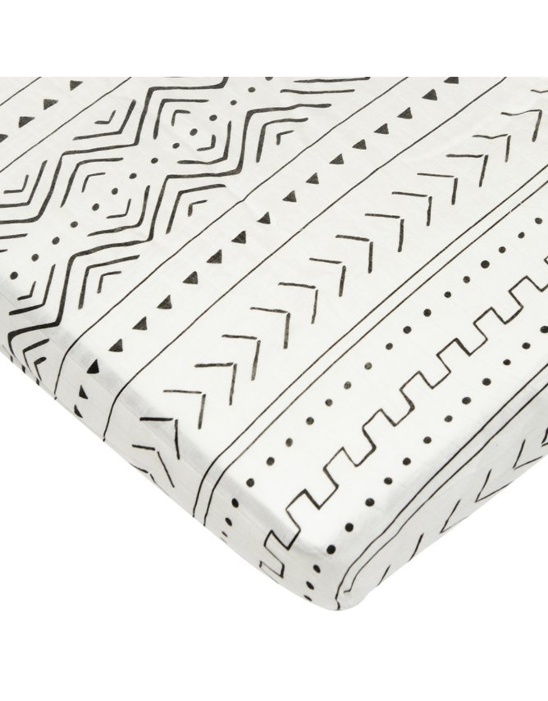 Loulou Lollipop White Mudcloth Fitted Crib Sheet