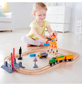 Hape Toys Crossing & Crane Train Set