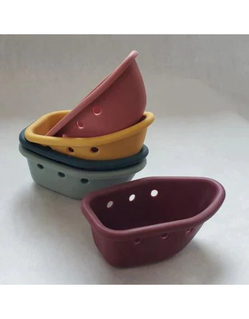 noüka Storm Stacking Silicone Boats