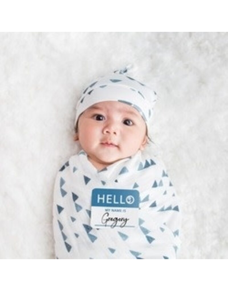 Lulujo Hello World Blanket & Knotted Hat - Navy Triangles