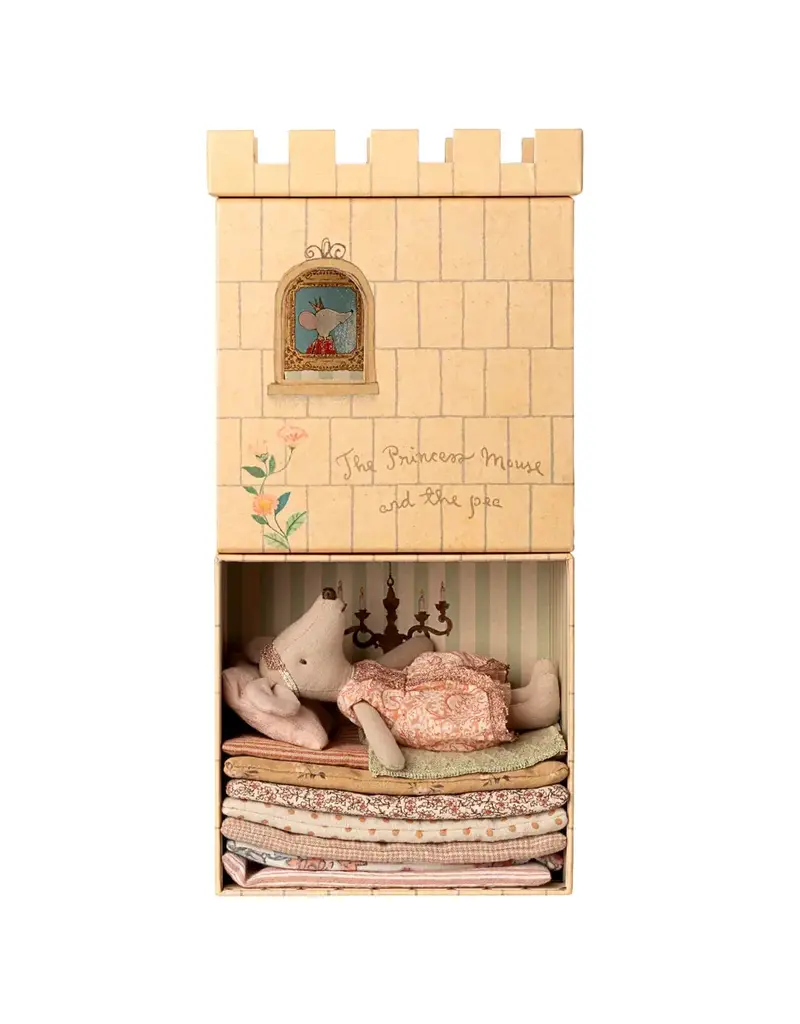 Maileg Princess & the Pea, Big Sister Mouse