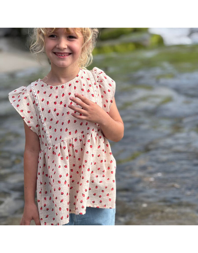 Vignette Giselle Oatmeal Strawberries Top