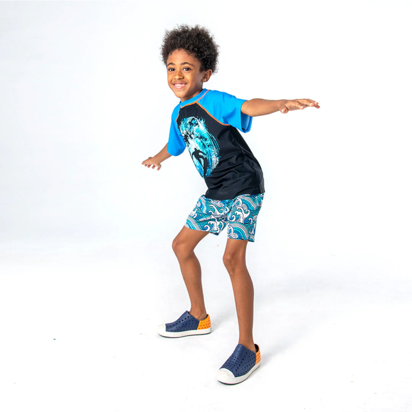 APPAMAN CATCHING WAVES TWEEN RASHGUARD TEE