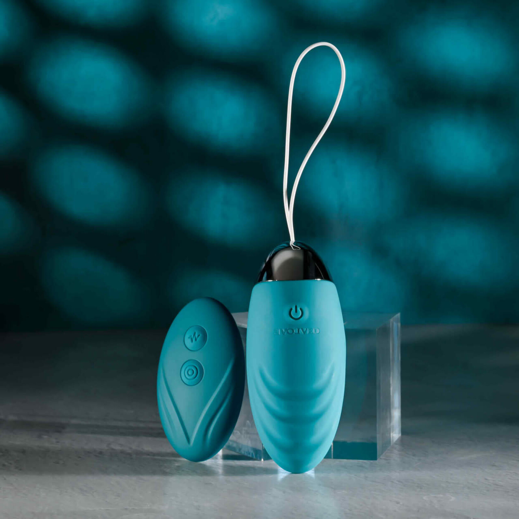 Oval Office Rechargeable Silicone Egg with Remote - Blue