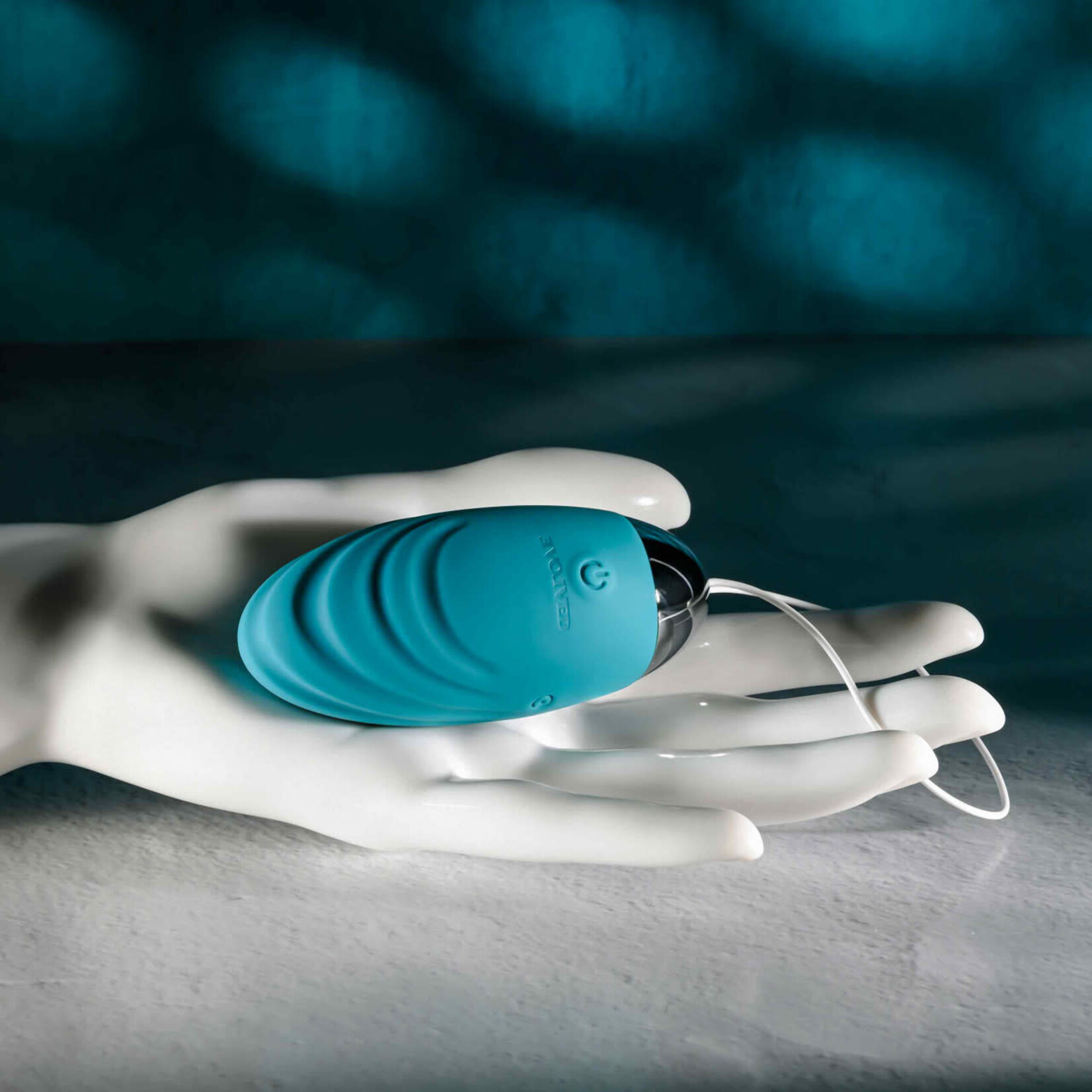 Oval Office Rechargeable Silicone Egg with Remote - Blue