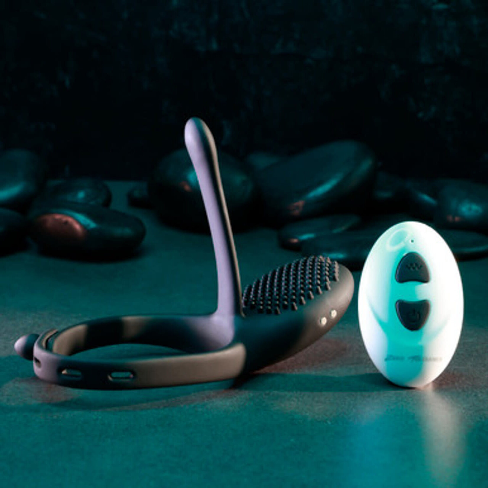 Zero Tolerance Mr. Tickler Rechargeable Silicone Cock Ring with Remote Control - Black
