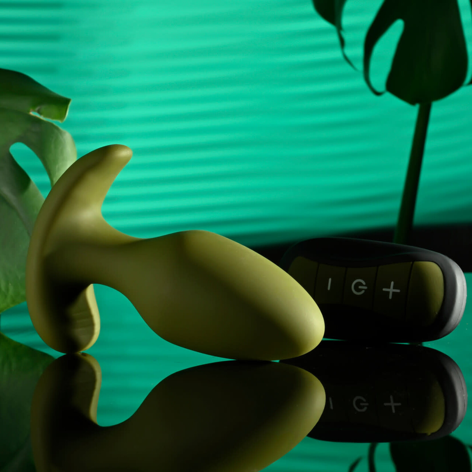 Selopa The Colonel Rechargeable Silicone Anal Plug - Green