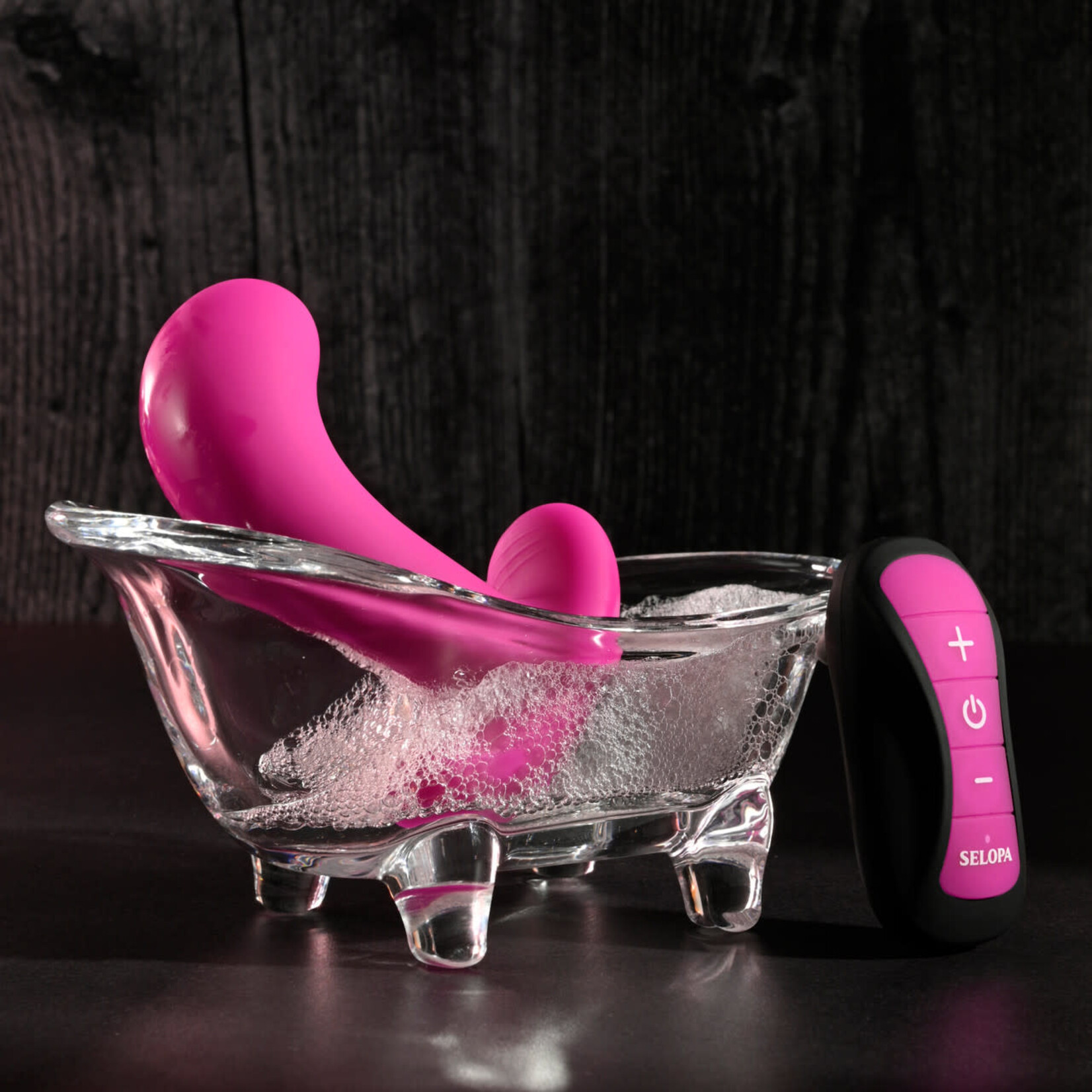 Selopa Hooking Up Rechargeable Silicone Anal Plug with Remote Control - Pink