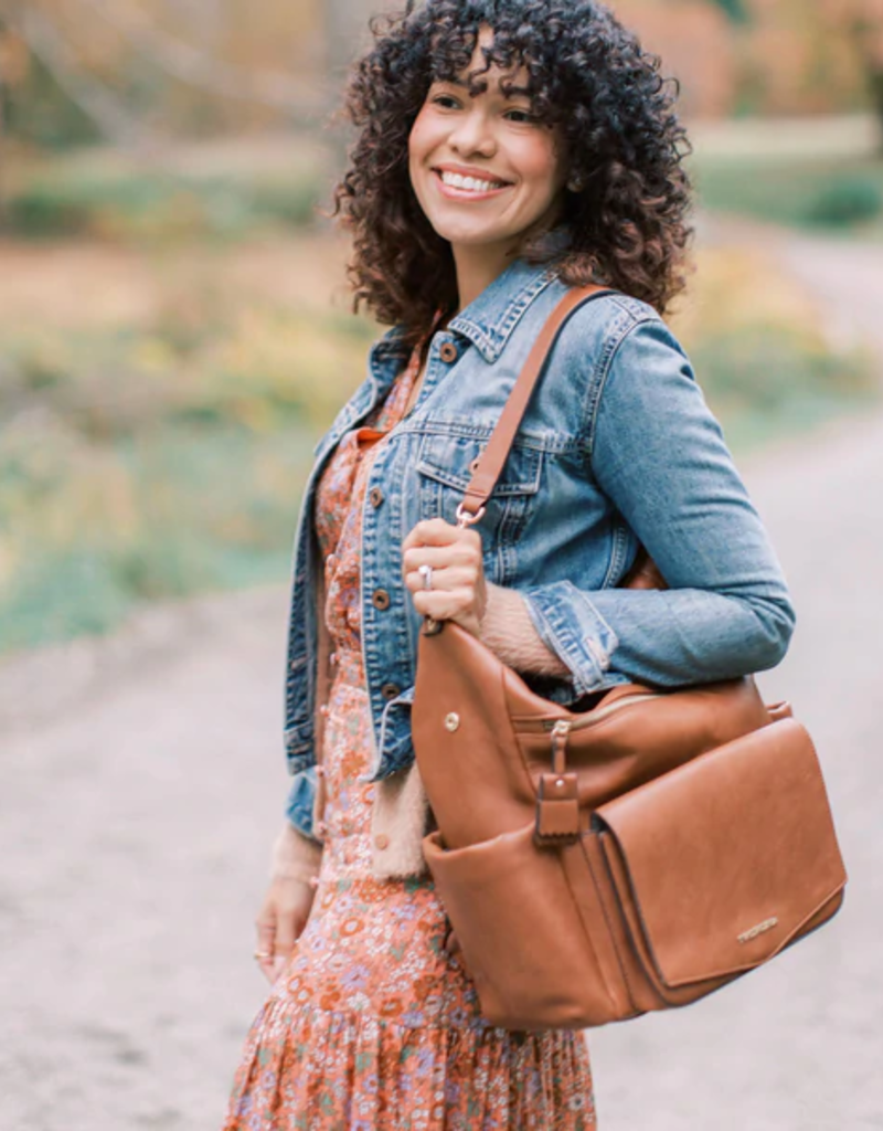 TWELVElittle Peek-A-Boo Convertible Hobo Backpack - Olive