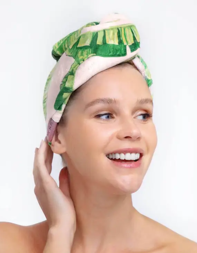 https://cdn.shoplightspeed.com/shops/644858/files/53839340/800x1024x1/kitsch-kitsch-microfiber-hair-towel-turban.jpg