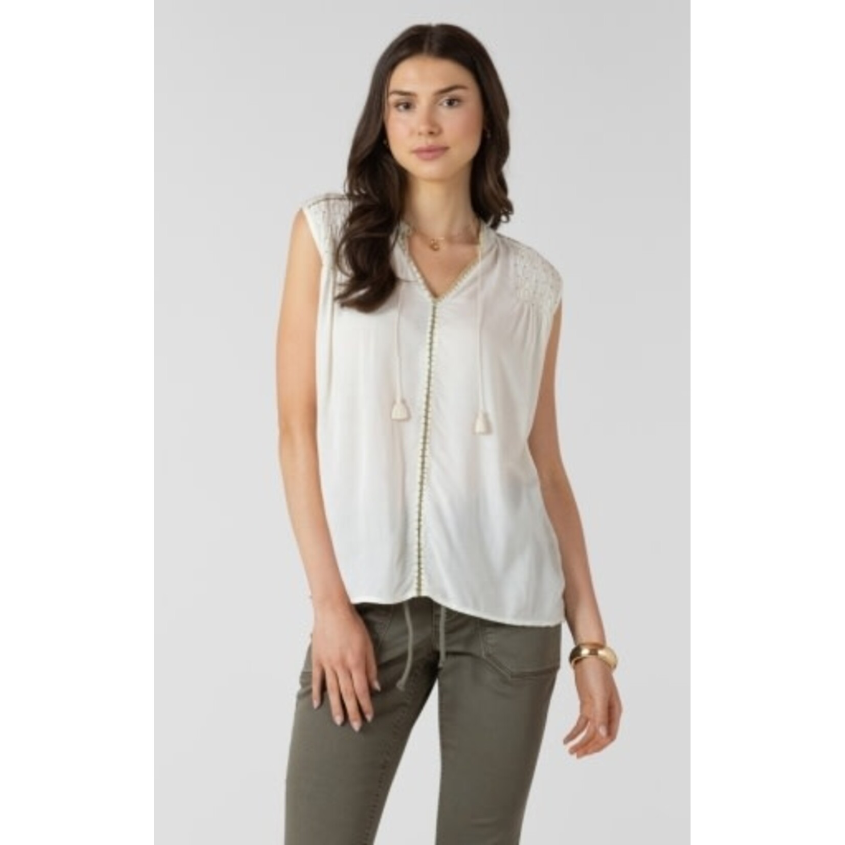 Dex Clothing 2723731 D BEADED CONTRAST TRIM BLOUSE