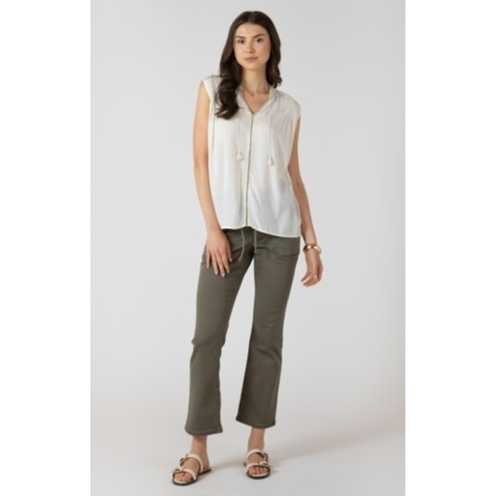 Dex Clothing 2723731 D BEADED CONTRAST TRIM BLOUSE