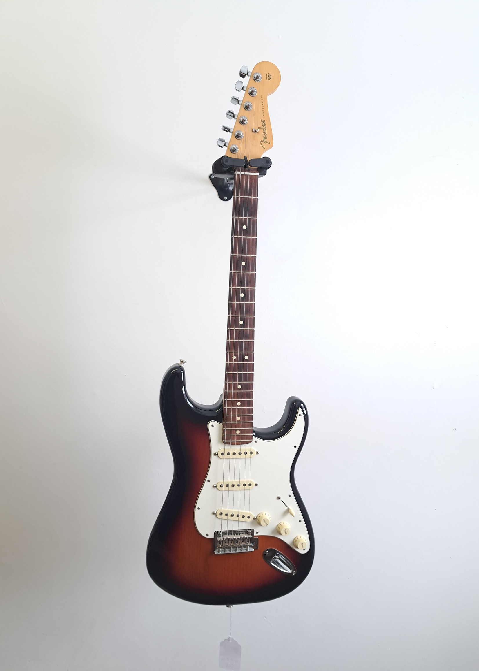 Fender Fender Guitar Electric Strat w/ bag - Used
