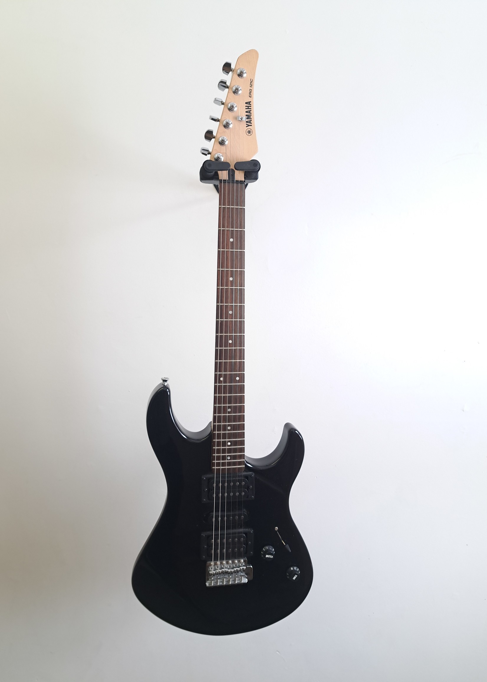 Yamaha Yamaha Guitar Electric ERG121C Black used