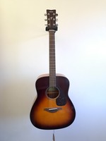 Yamaha Yamaha Guitar Acoustic Solid Top Gloss Brown Sunburst FG800 BS