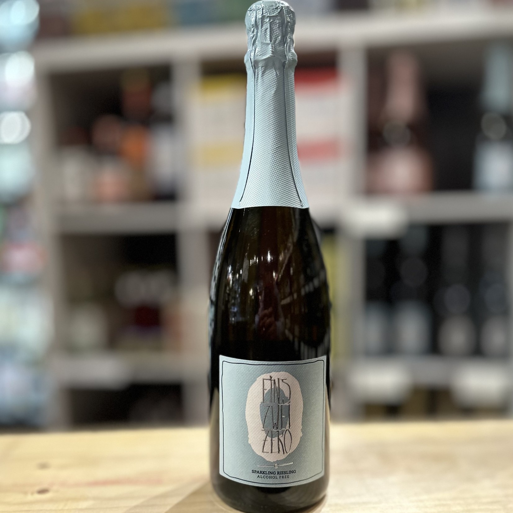 LEITZ EINS ZWE LEITZ EINS ZWEI • ZERO SPARKLING RIESLING [NON ALCHOLIC] • .750L • BOTTLE