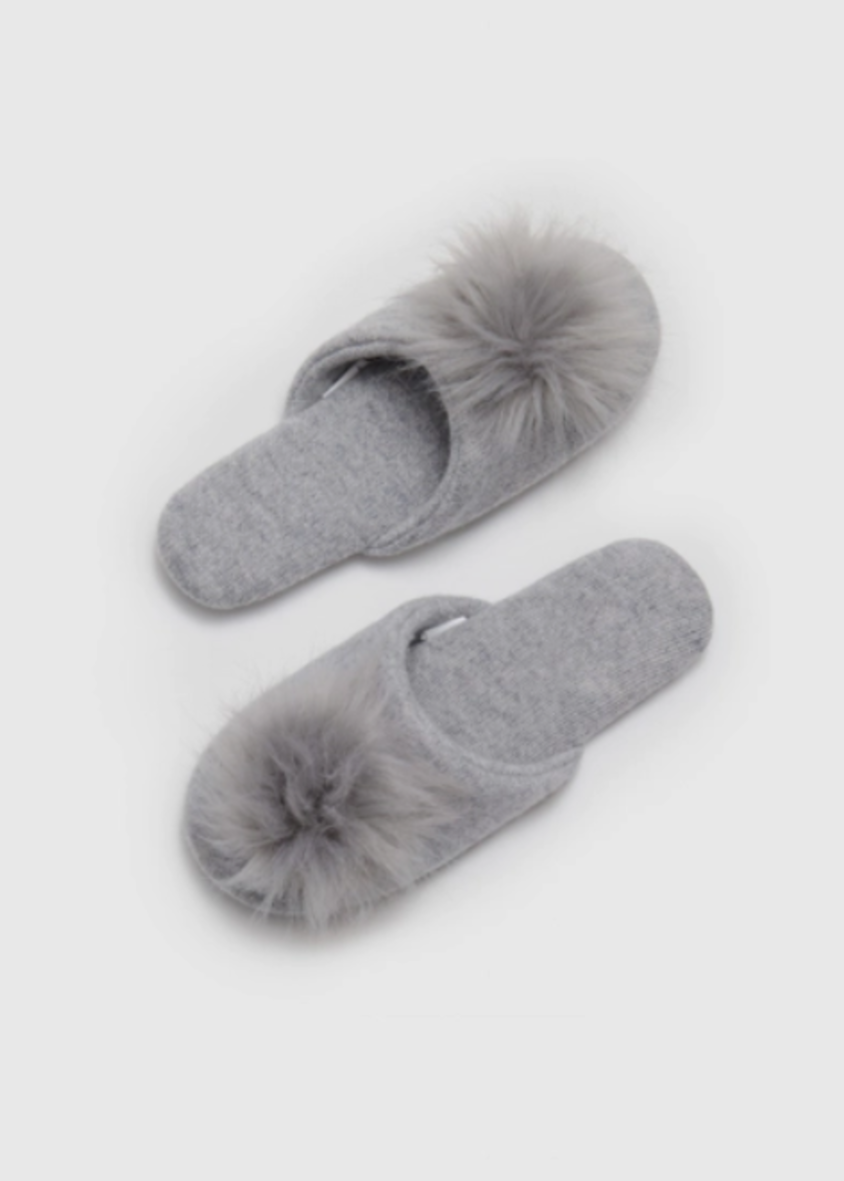 Elitaire Petite Wool Pom Slipper in Morning Fog